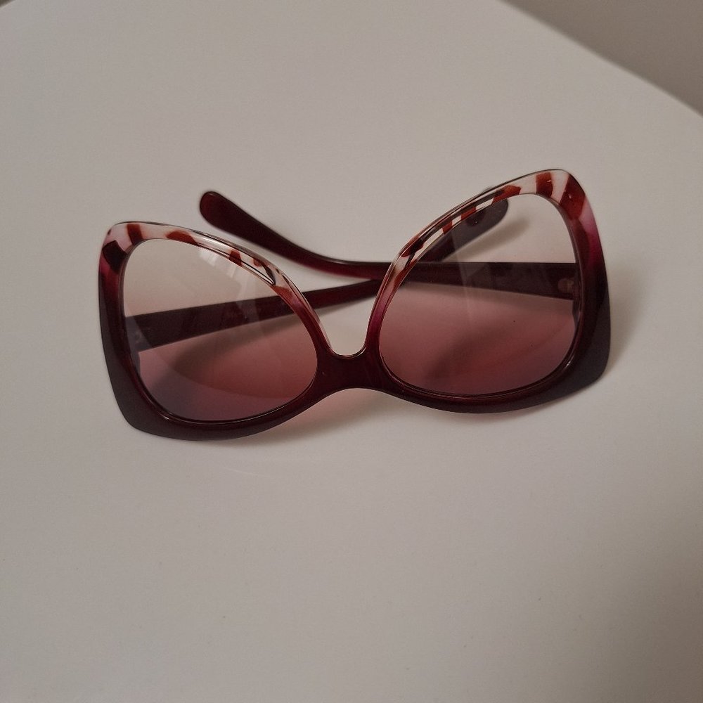 SUN GLASSES